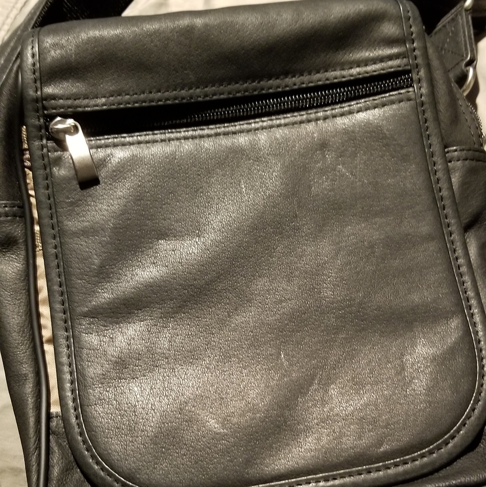 Gun Toten Mama's Concealed Carry Urban Shoulder Ba